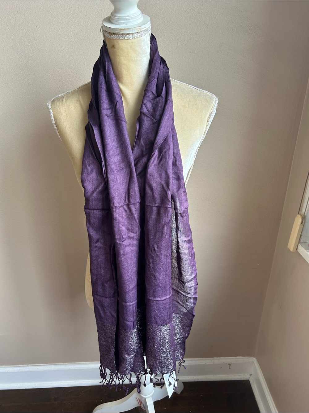 Fashion Bug Women’s Scarf Eggplant Color Shimmery Edges New Fringed 5000-3102